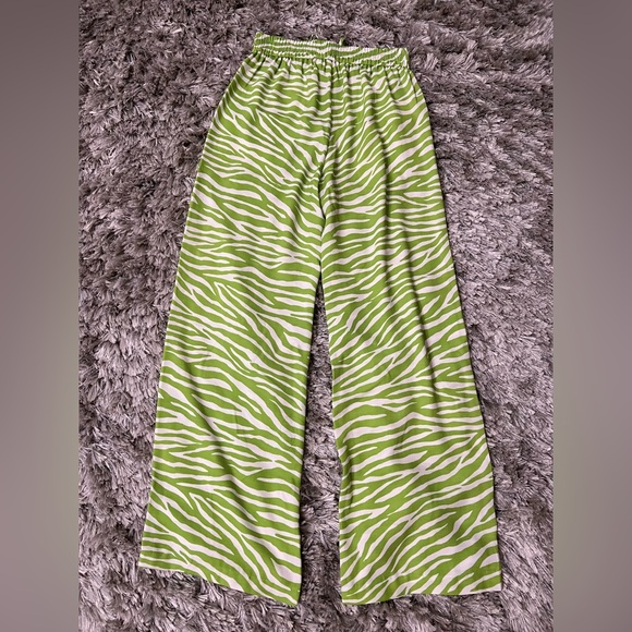 Michael Kors Green Zebra Print Wide-Leg Pants - Picture 3 of 7